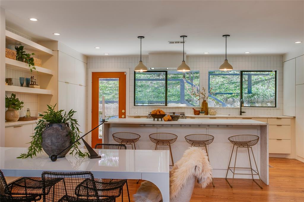 406 South Ravinia Drive Dallas, TX 75211 - Photo 10 of 37