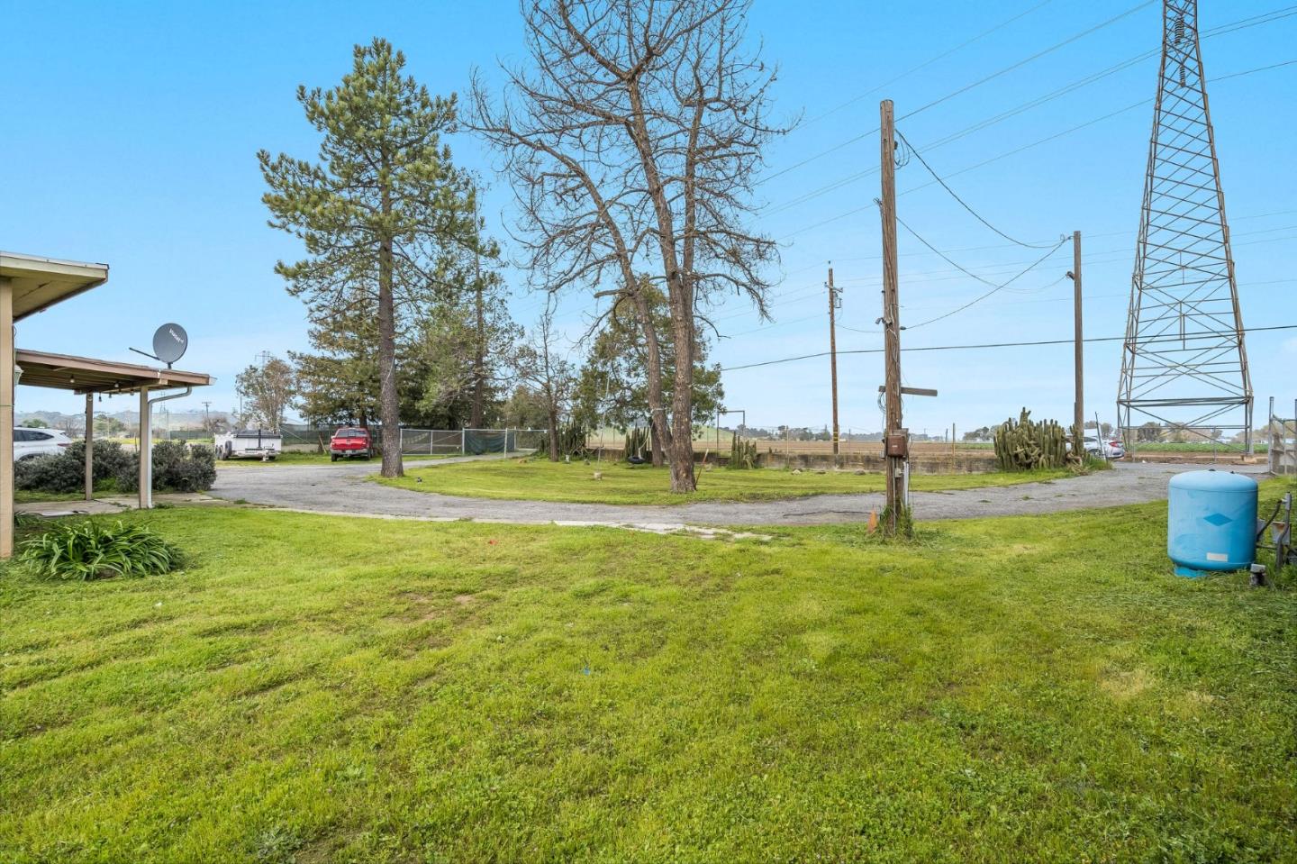 130 Day Road Gilroy, CA 95020 - Photo 15 of 27 a garden view