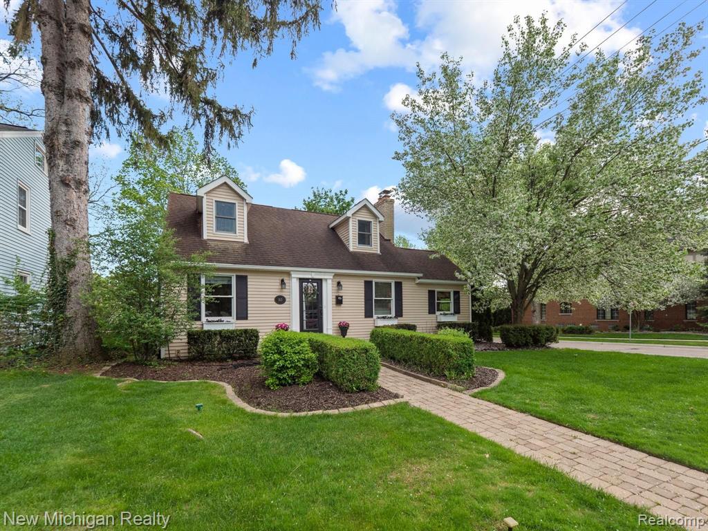 163 Ferndale Avenue Rochester, MI 48307 - Photo 13 of 41