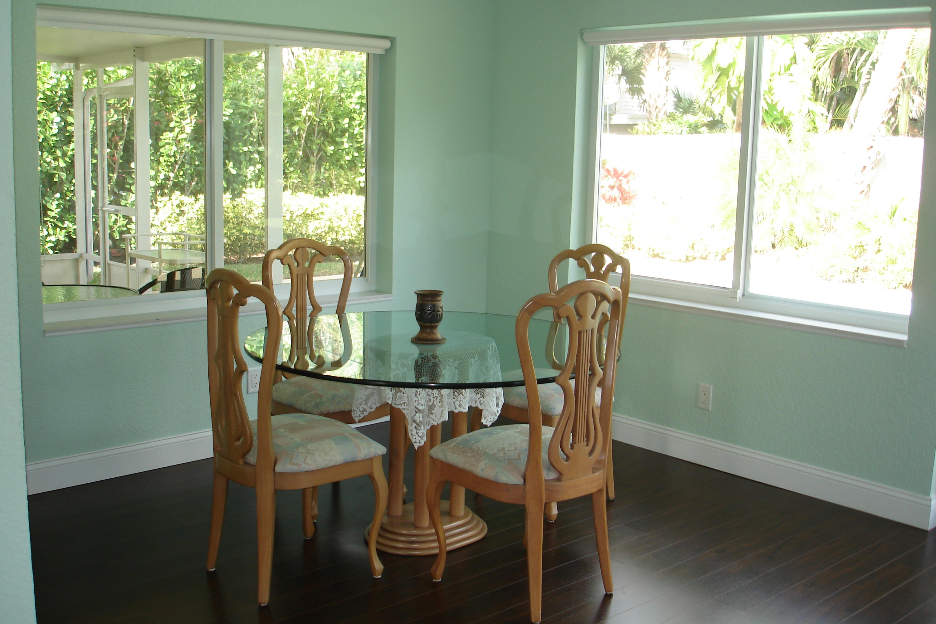 425 Inlet Road North Palm Beach, FL 33408 - Photo 8 of 19 Dining Room