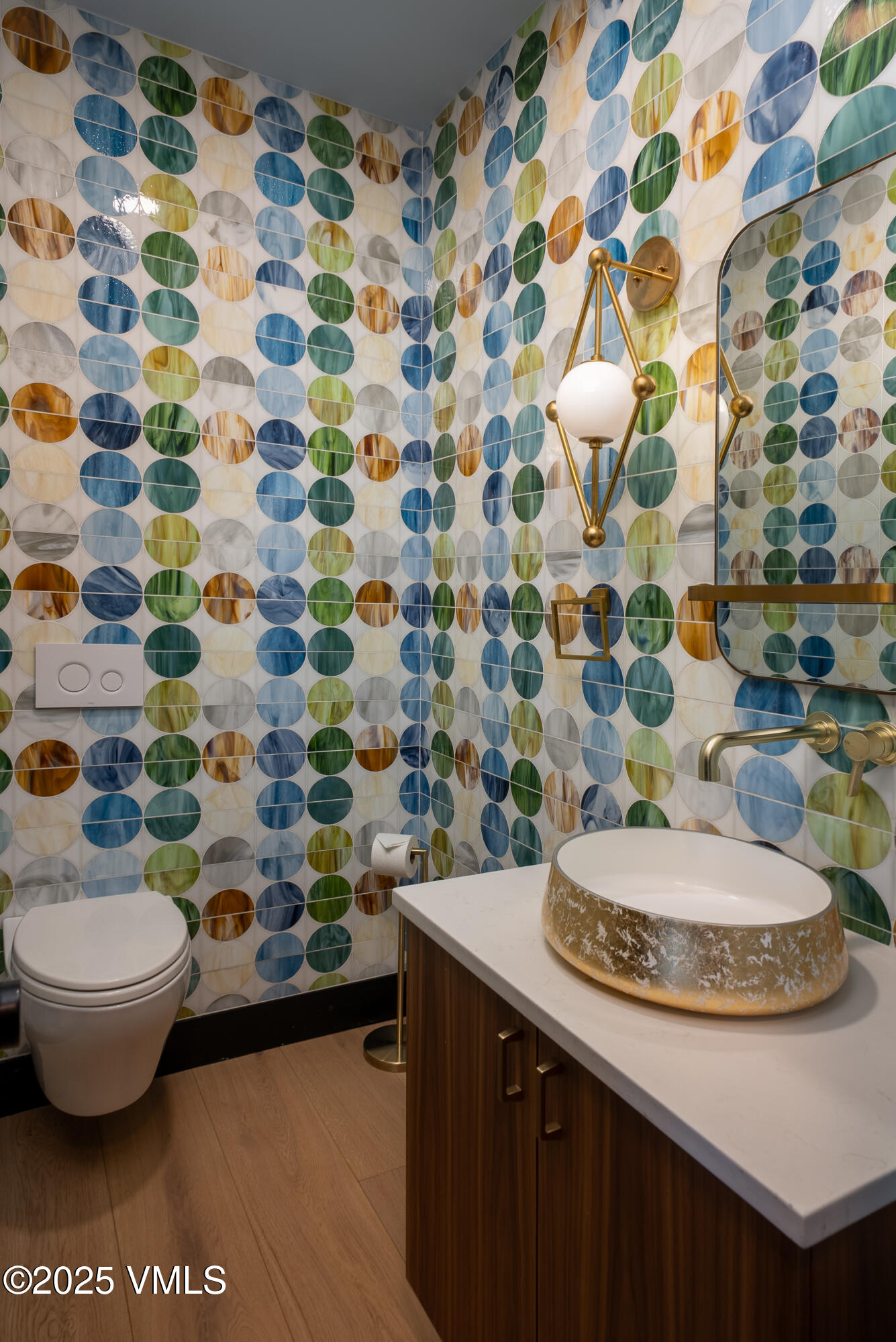 533 Settlers Loop Edwards, CO 81632 - Photo 11 of 29 a bathroom with a sink toilet and shower