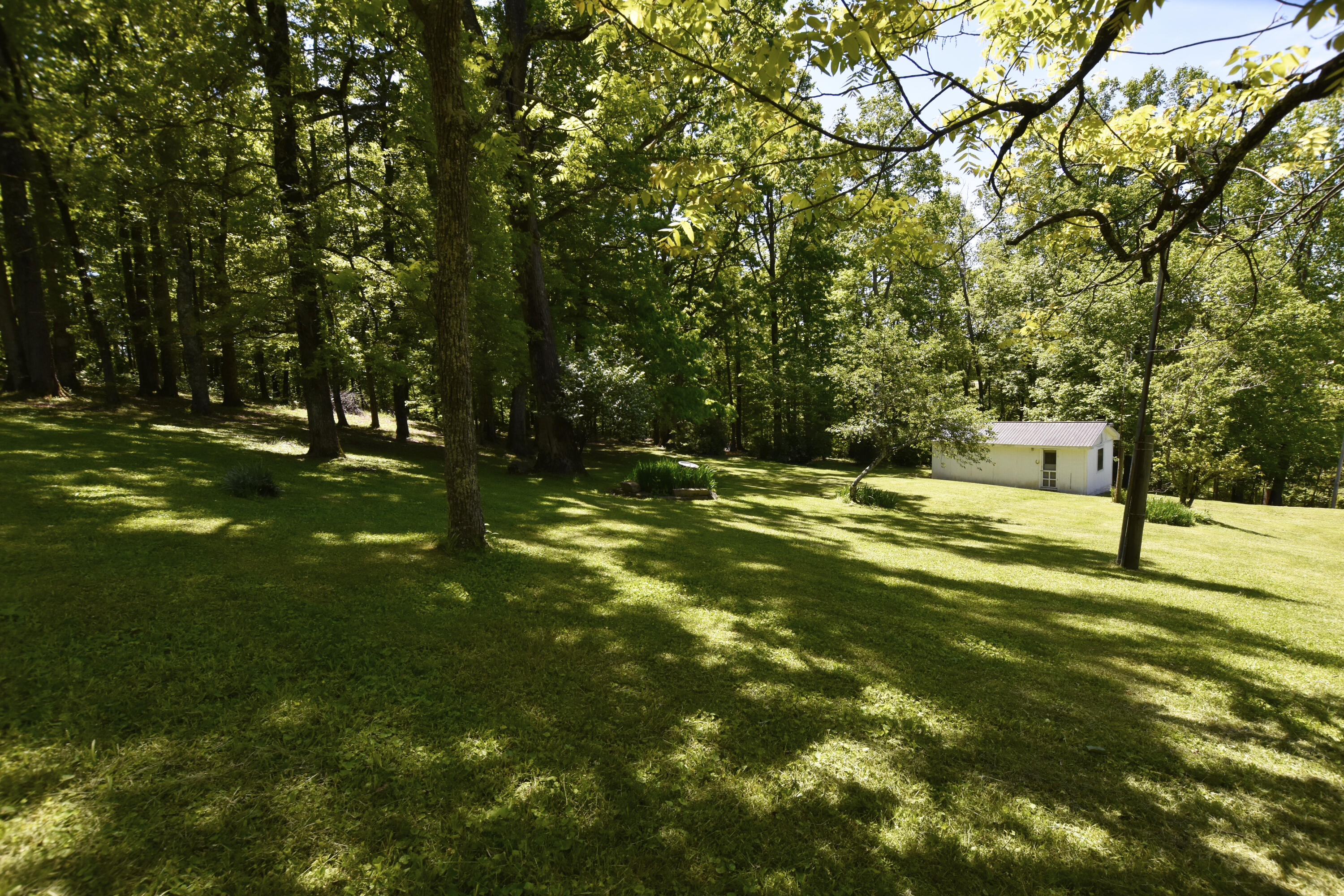 70 Robins Road Ravenna, KY 40472 - Photo 31 of 51 Enjoy working!