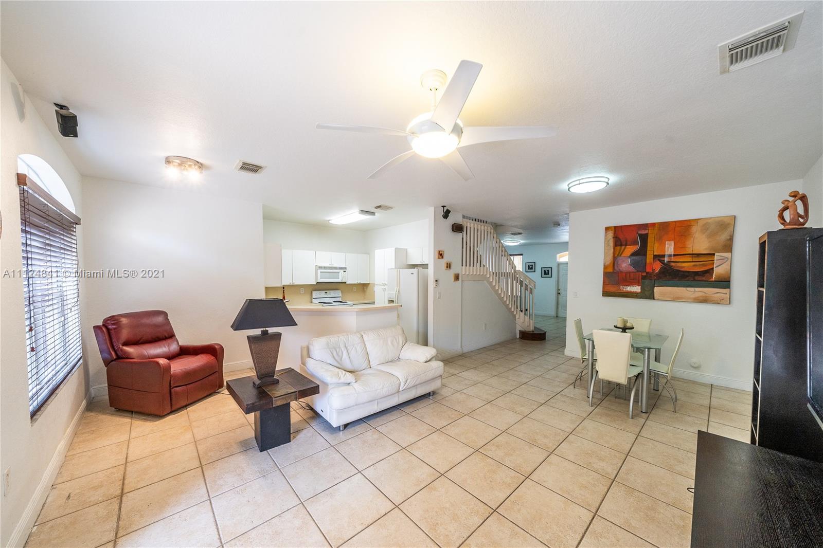 979 Southwest 154th Path Miami, FL 33194 - Photo 15 of 40 Gallery Image 15