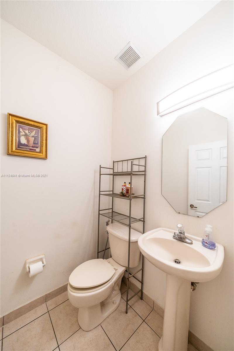 979 Southwest 154th Path Miami, FL 33194 - Photo 21 of 40 Gallery Image 21