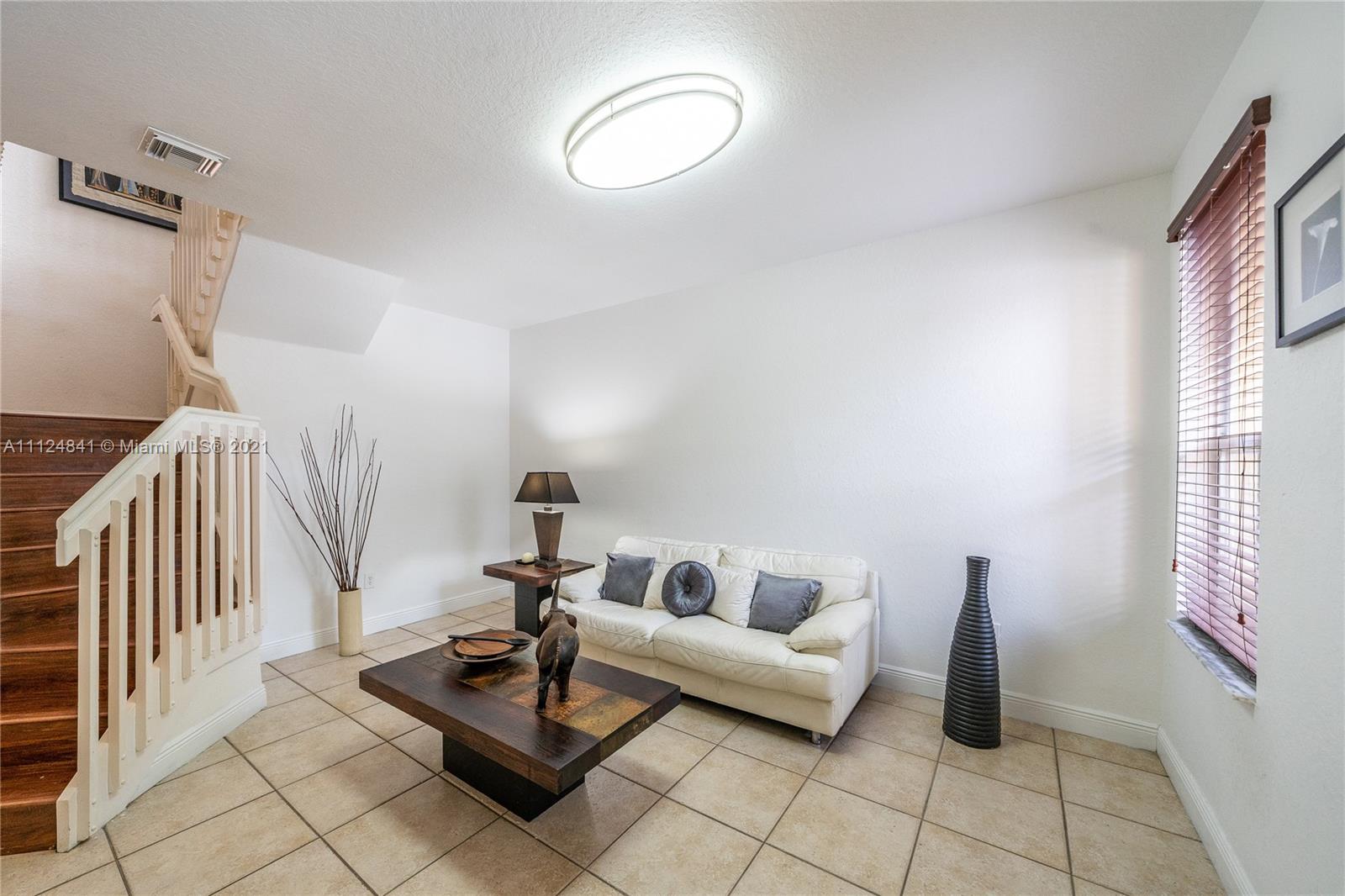 979 Southwest 154th Path Miami, FL 33194 - Photo 7 of 40 Gallery Image 7