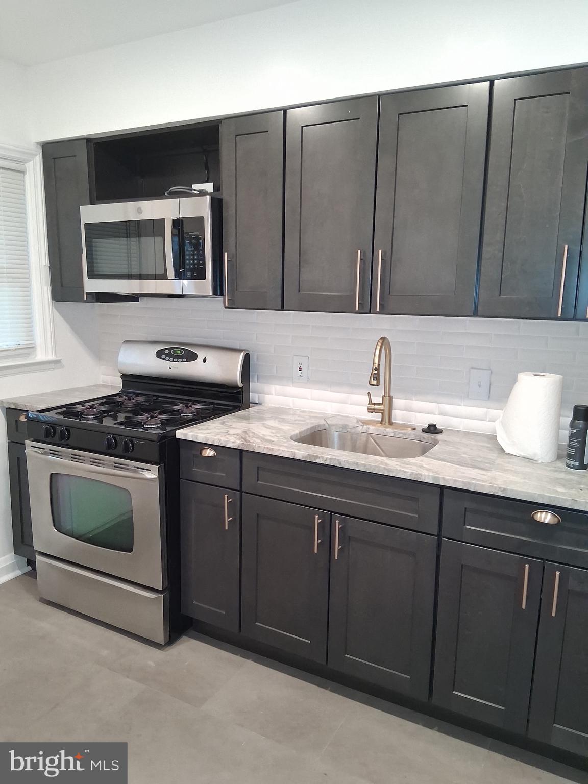 1575 Stonewood Road Baltimore, MD 21239 - Photo 3 of 5