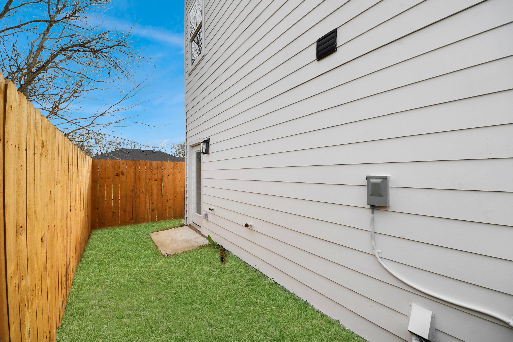 3535 Amos Street Houston, TX 77021 - Photo 40 of 46 Backyard