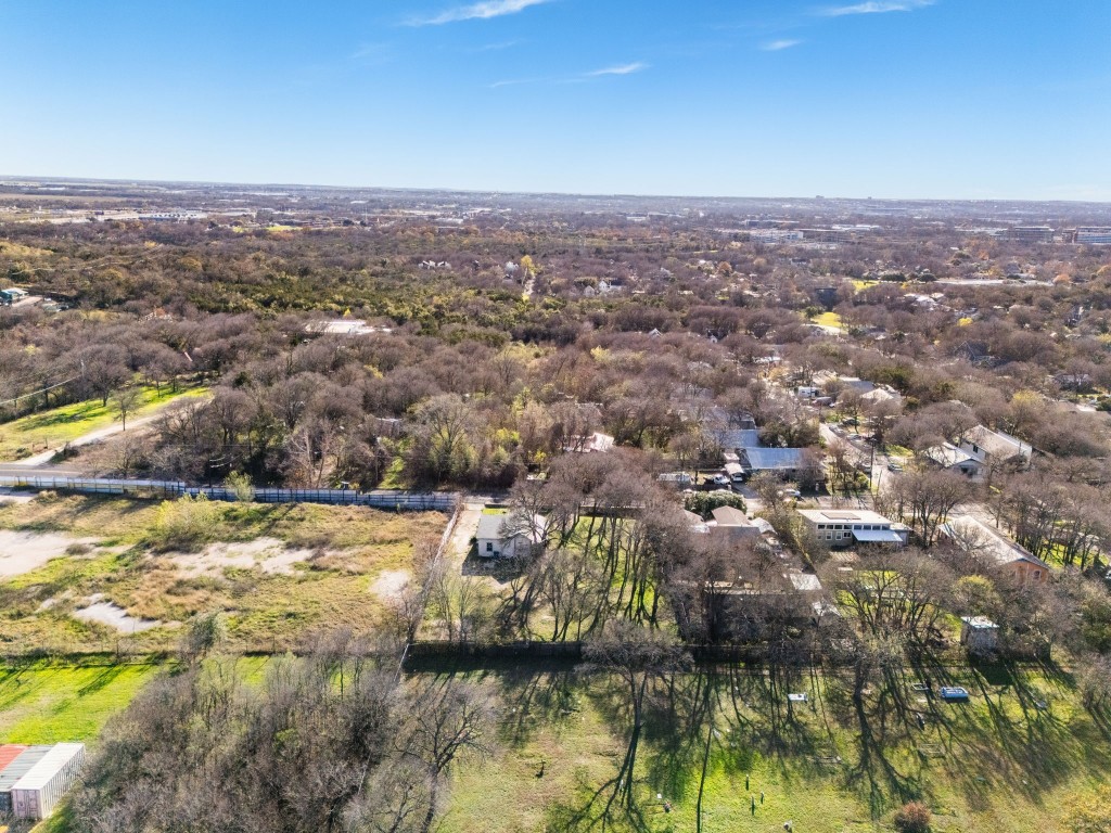 5610 Hudson Street Austin, TX 78721 - Photo 15 of 34 a view of a city