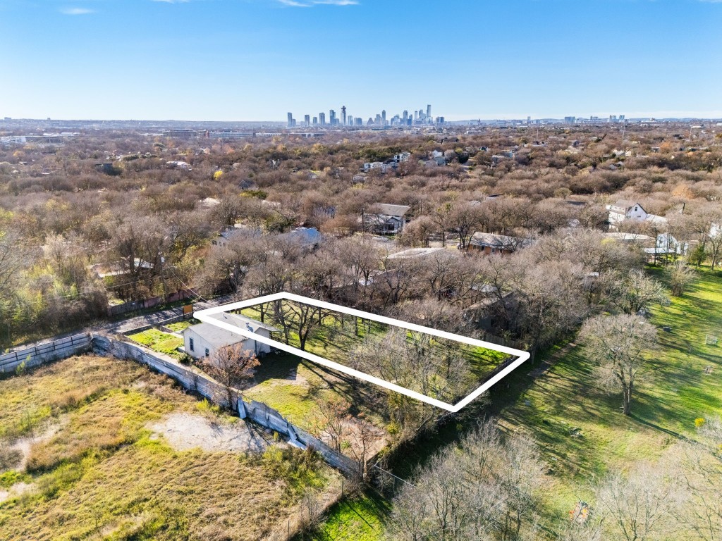 5610 Hudson Street Austin, TX 78721 - Photo 21 of 34 an aerial view of residential houses with outdoor space