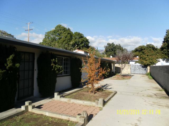1230 Mercedes Lane Santa Barbara, CA 93101 - Photo 2 of 13 a view of a backyard of the house