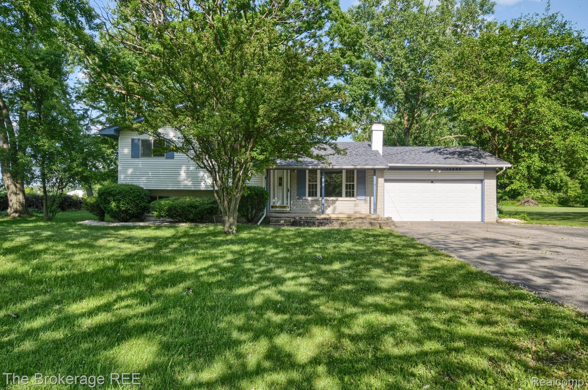 13468 North Jennings Road Clio, MI 48420 - Photo 4 of 30 SD3_6128-HDR(5).jpg