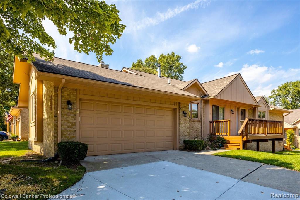 35040 Silver Ridge Court Farmington Hills, MI 48335 - Photo 5 of 43