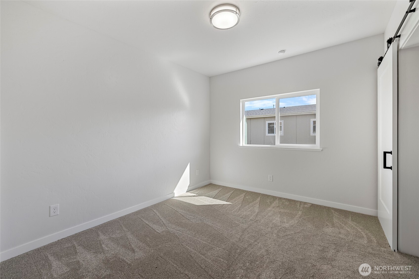 24578 Wicker Road Sedro-Woolley, WA 98284 - Photo 13 of 40