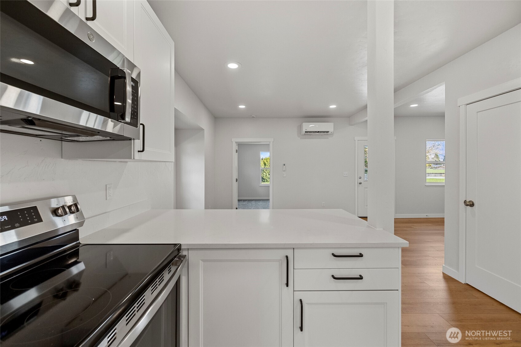 24578 Wicker Road Sedro-Woolley, WA 98284 - Photo 8 of 40