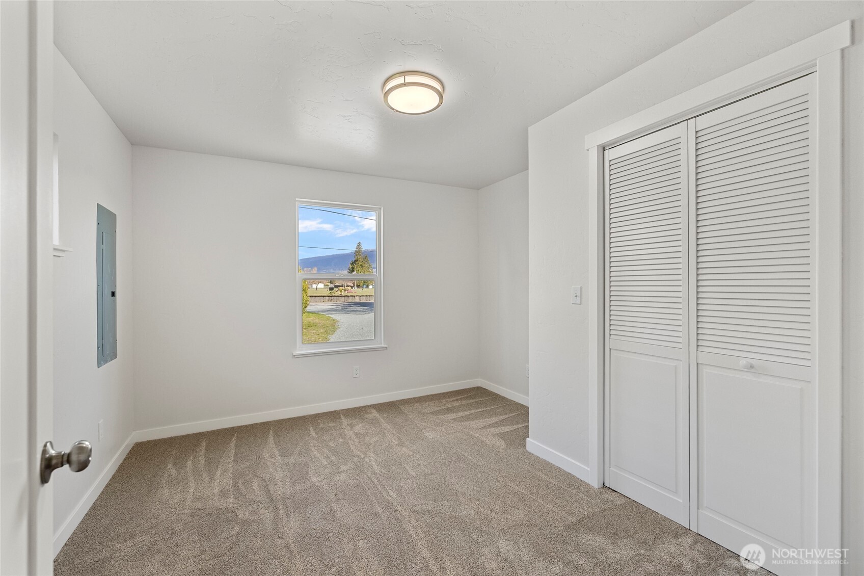 24578 Wicker Road Sedro-Woolley, WA 98284 - Photo 10 of 40