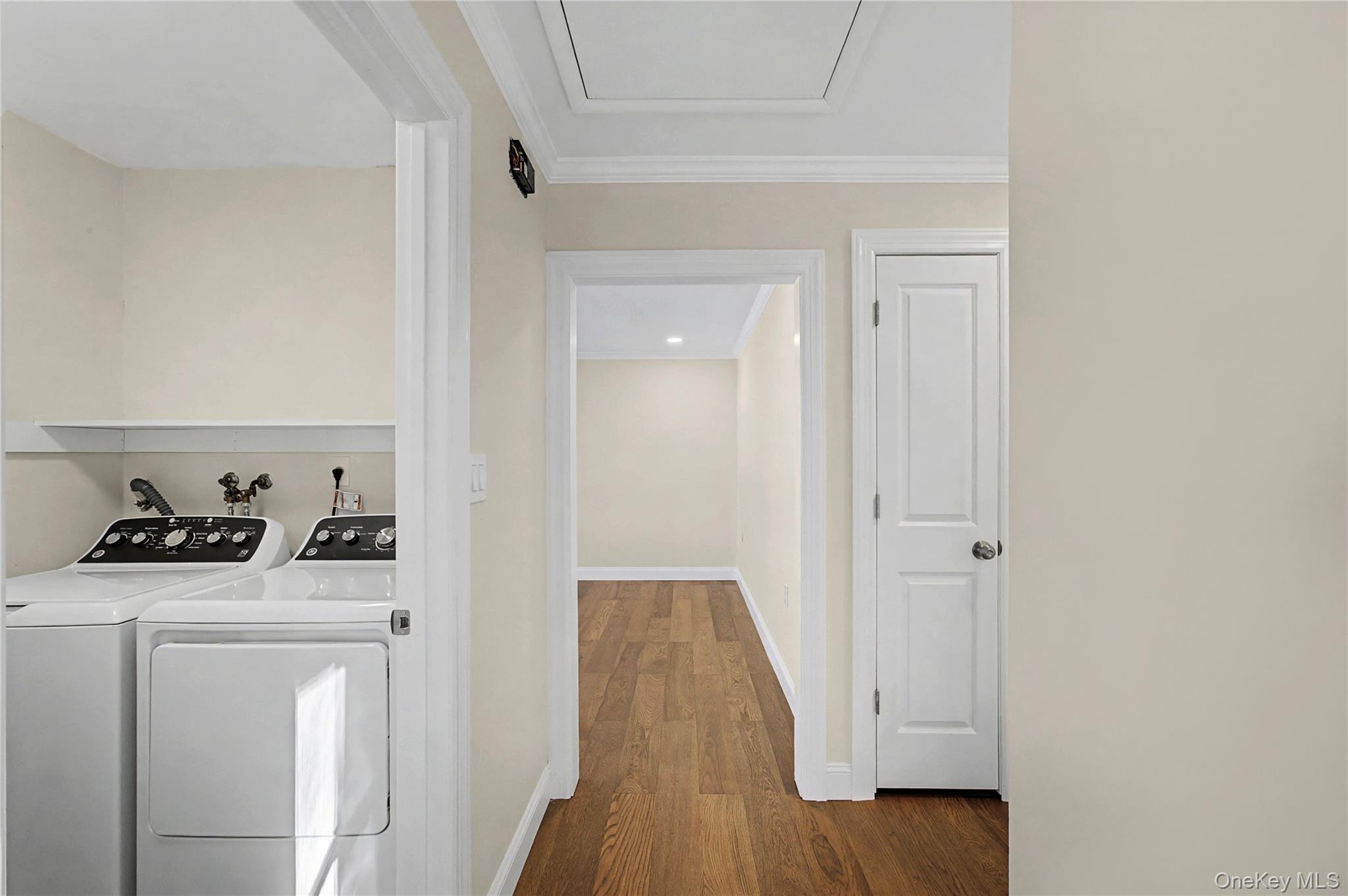 190 Edinburgh Drive Ridge, NY 11961 - Photo 7 of 11