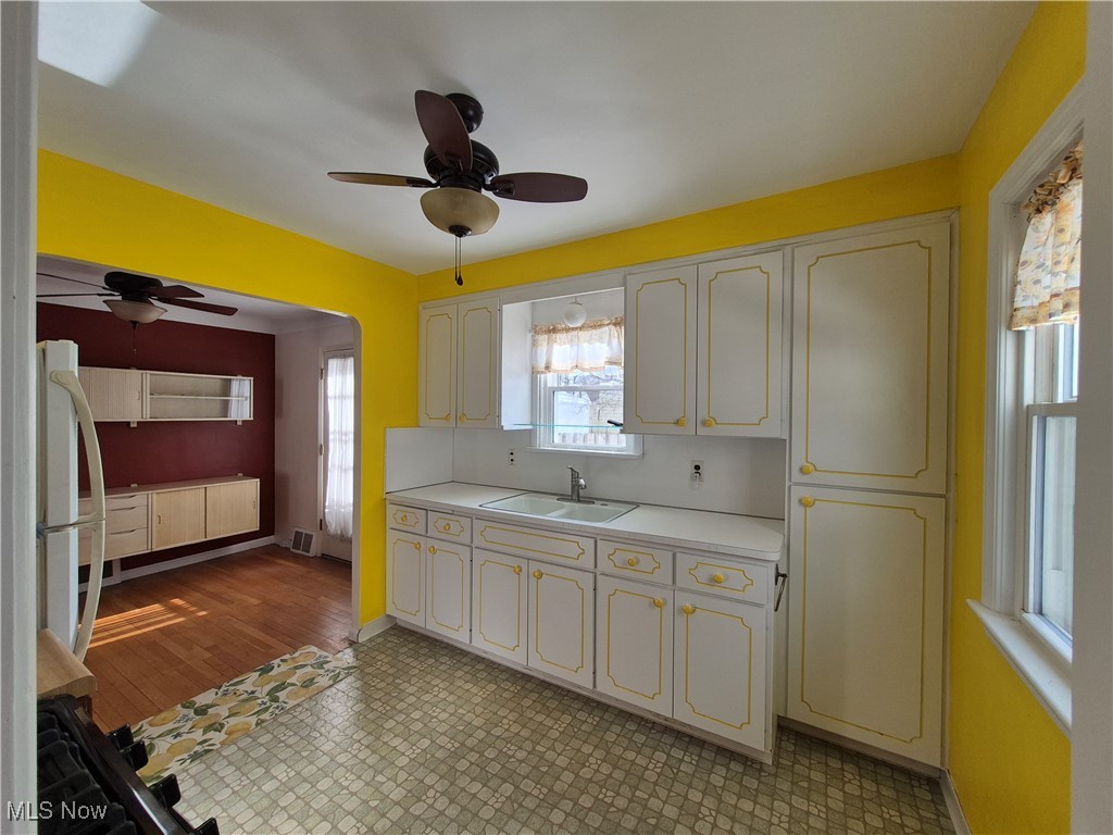 4998 North Barton Road Cleveland, OH 44124 - Photo 5 of 16 Gallery Image 5