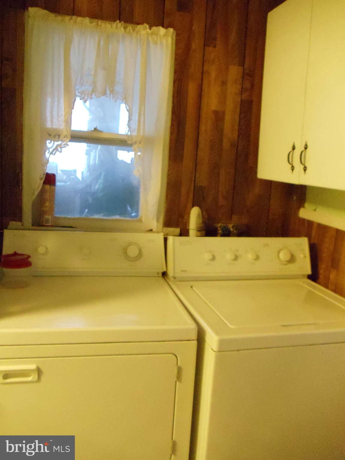 8434 Church Road Pasadena, MD 21122 - Photo 6 of 13 Interior (General)