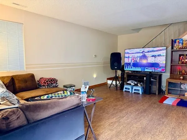 $144,900 | 6412 84th Court North, Brooklyn Park, MN 55445
