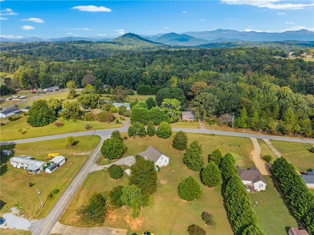 $305,000 | 103 Ivey Hayes Road, Pickens, SC 29671