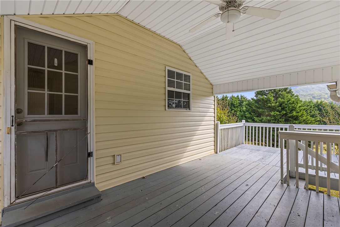 103 Ivey Hayes Road Pickens, SC 29671 - Photo 5 of 41