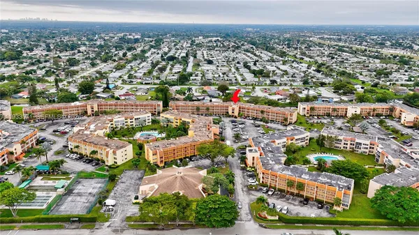 an aerial view of multiple house
