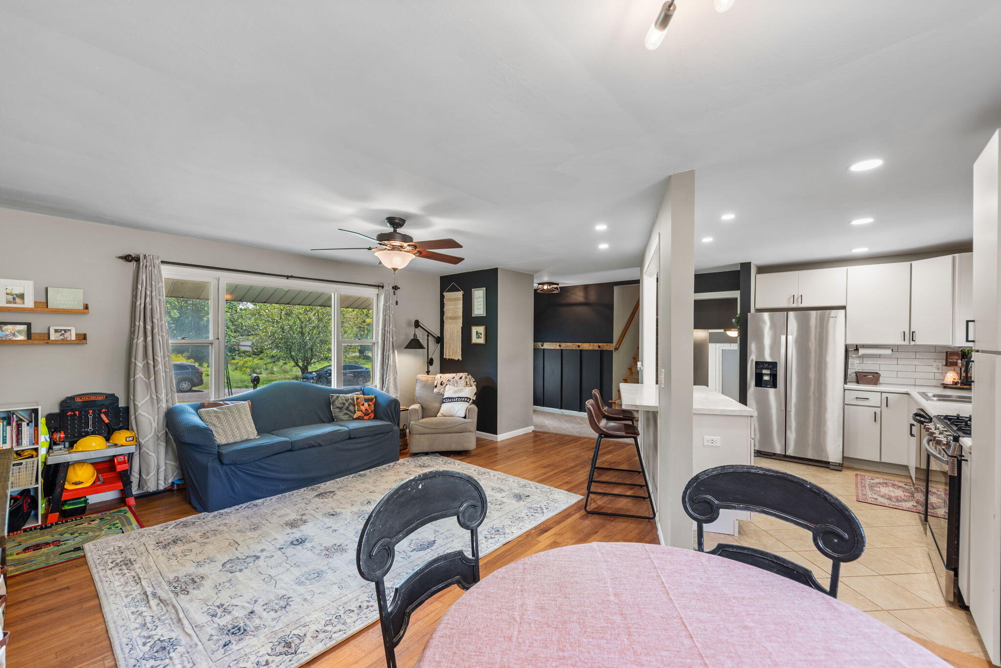2305 Thomas Road Valparaiso, IN 46383 - Photo 4 of 17 2048x1367