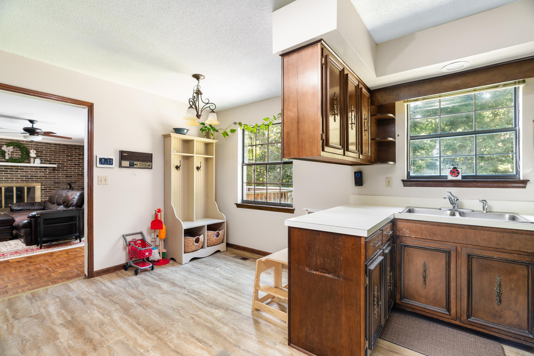 1820 Rock Bluff Road Hixson, TN 37343 - Photo 15 of 31 a very nice looking kitchen with a large window