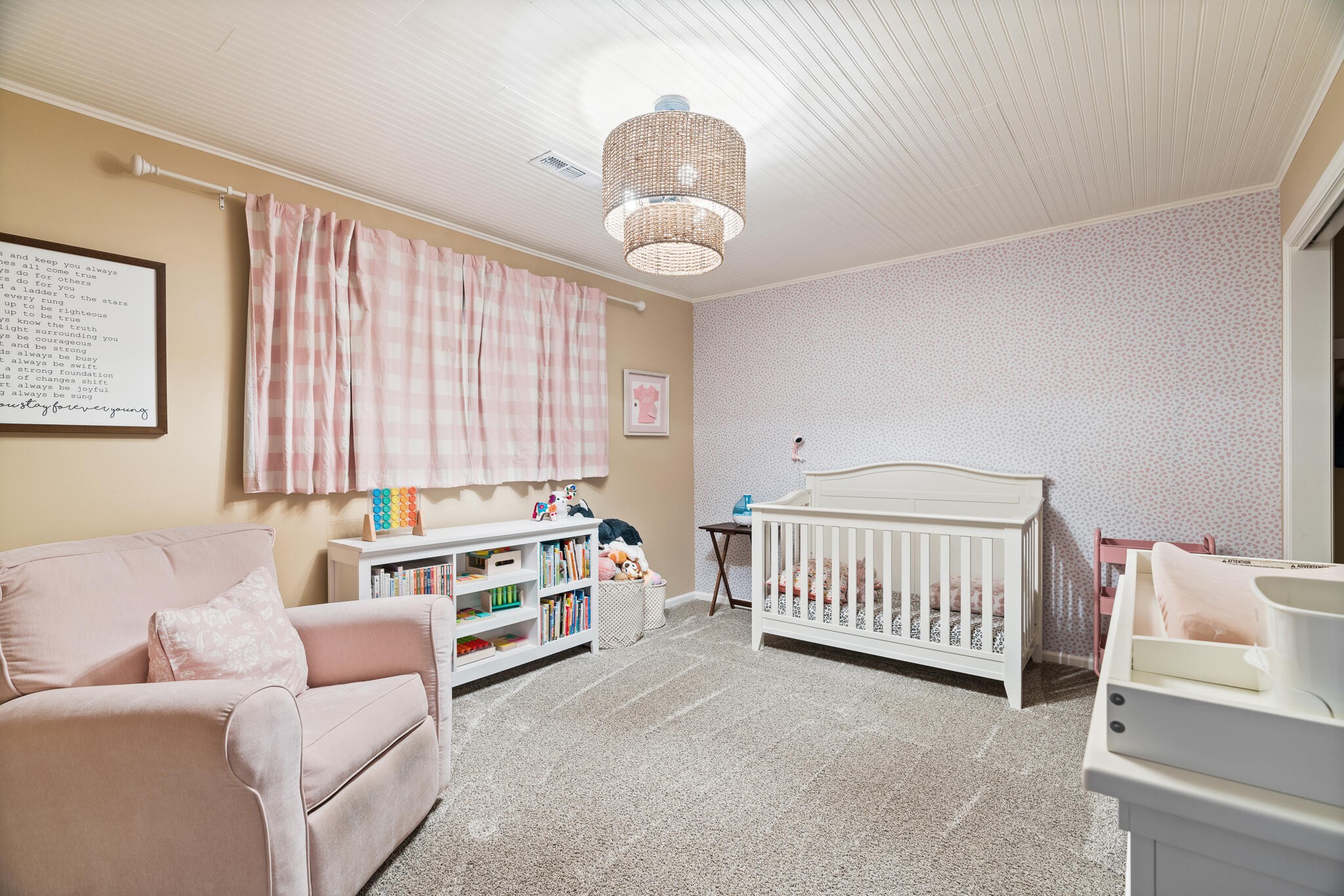 1820 Rock Bluff Road Hixson, TN 37343 - Photo 24 of 31 a living room with furniture and a large window