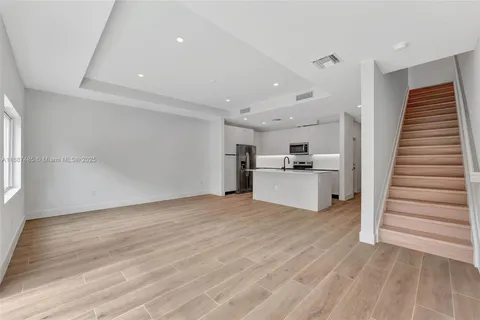 $646,000 | 1559 Northwest 94th Way, Unit 8, Coral Springs, FL 33071