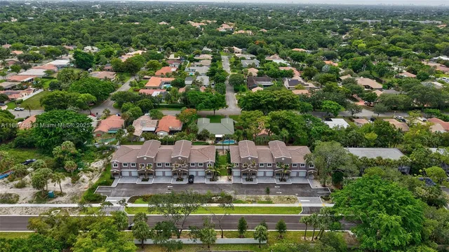 $646,000 | 1559 Northwest 94th Way, Unit 8, Coral Springs, FL 33071