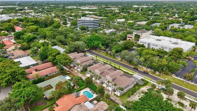 $646,000 | 1559 Northwest 94th Way, Unit 8, Coral Springs, FL 33071