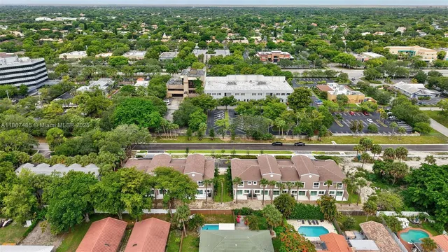 $646,000 | 1559 Northwest 94th Way, Unit 8, Coral Springs, FL 33071