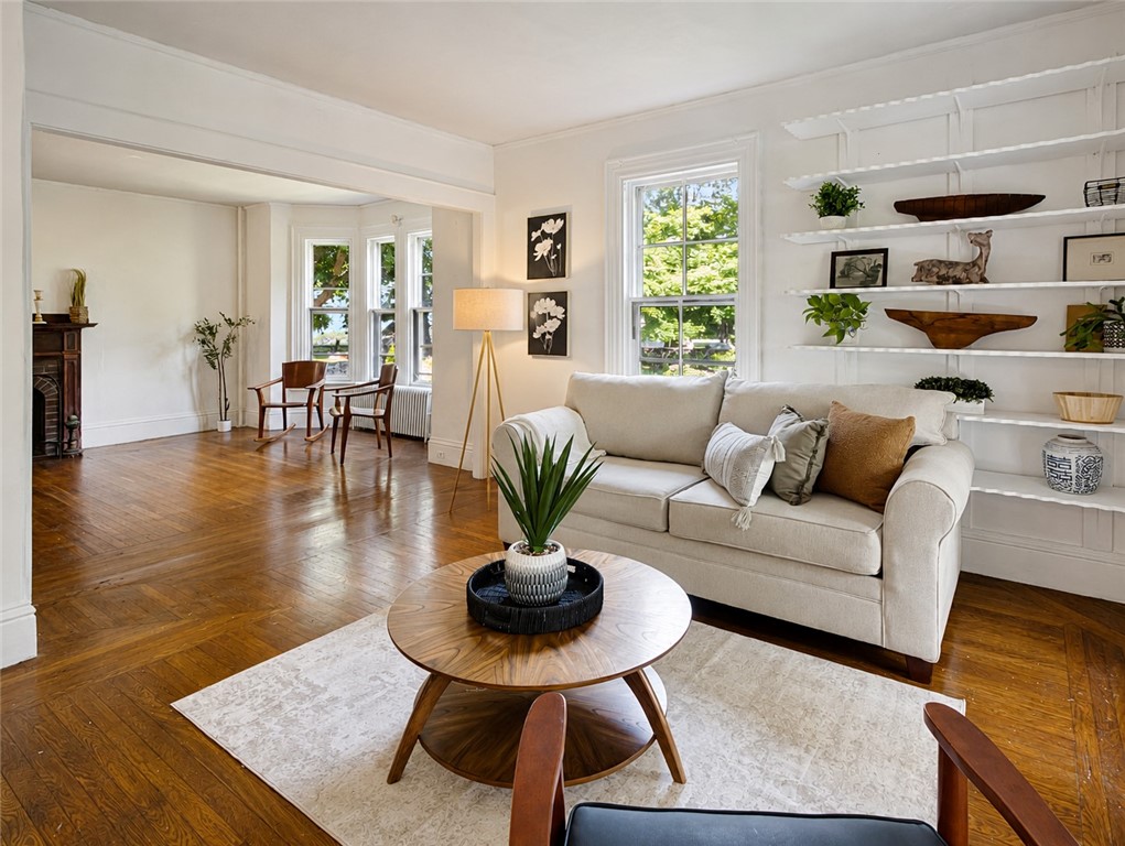 219 Nanaquaket Road Tiverton, RI 02878 - Photo 4 of 50