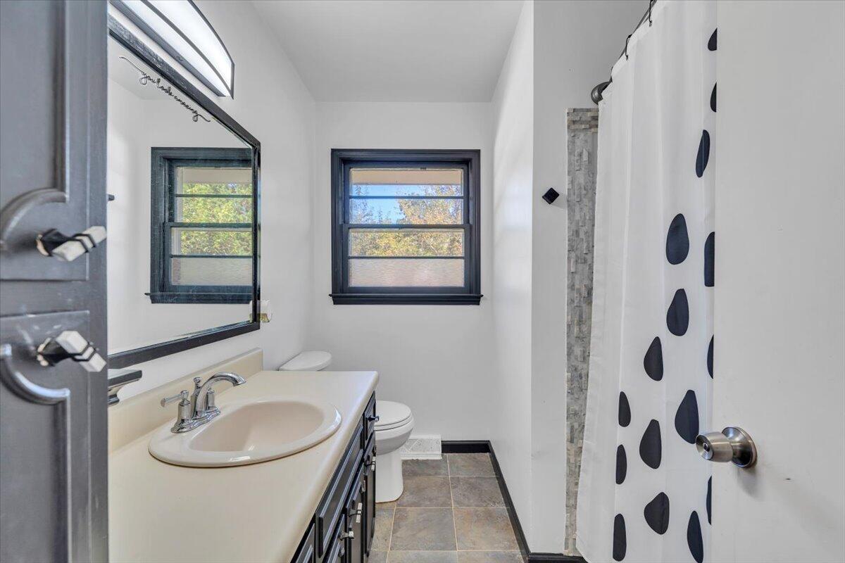 2441 Meadowbrook Road Northwest Roanoke, VA 24017 - Photo 17 of 27 24-MIB02254