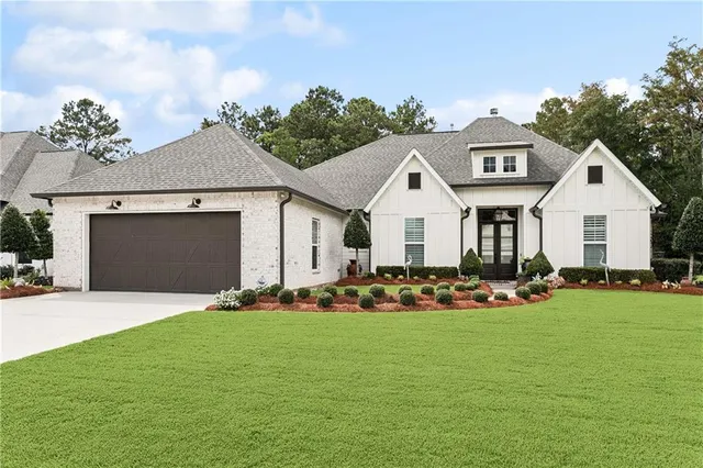 $575,000 | 2020 Cypress Tree Ct., Madisonville, LA 70447