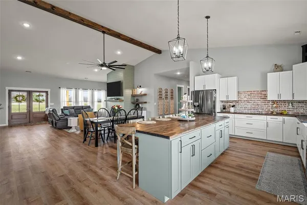 $425,000 | 101 Mcintyre Lane, Silex, MO 63377