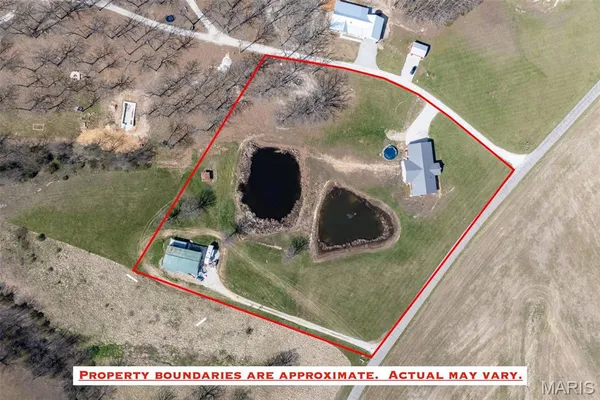 $425,000 | 101 Mcintyre Lane, Silex, MO 63377