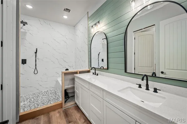 $425,000 | 101 Mcintyre Lane, Silex, MO 63377