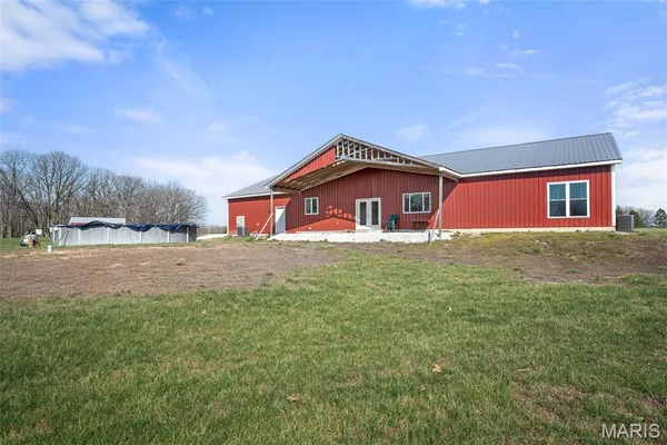 $425,000 | 101 Mcintyre Lane, Silex, MO 63377