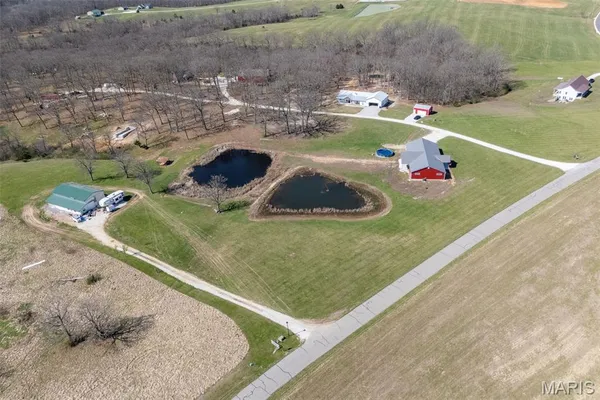 $425,000 | 101 Mcintyre Lane, Silex, MO 63377