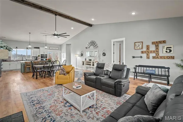 $425,000 | 101 Mcintyre Lane, Silex, MO 63377