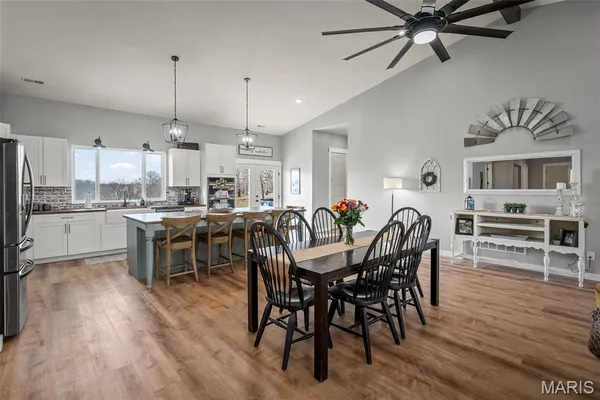 $425,000 | 101 Mcintyre Lane, Silex, MO 63377