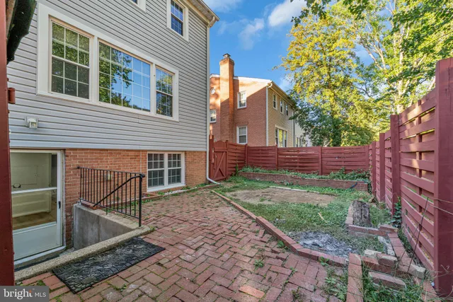 $469,999 | 13115 Vineyard Way, Woodbridge, VA 22191