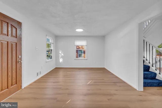 $469,999 | 13115 Vineyard Way, Woodbridge, VA 22191