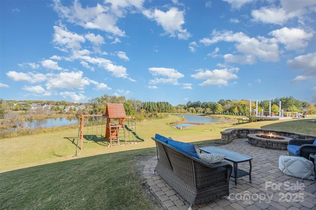 $575,000 | 13422 Canterbury Castle Drive, Charlotte, NC 28273