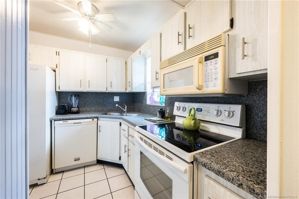 1917 Southwest Palm City Road, Unit 9G Stuart, FL 34994 - Photo 11 of 34 Gallery Image 11