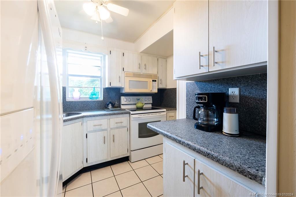 1917 Southwest Palm City Road, Unit 9G Stuart, FL 34994 - Photo 13 of 34 Gallery Image 13