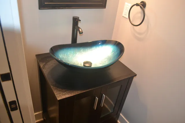 $480,000 | 5581 East Main Street, Kalamazoo, MI 49048