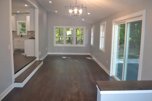 $480,000 | 5581 East Main Street, Kalamazoo, MI 49048